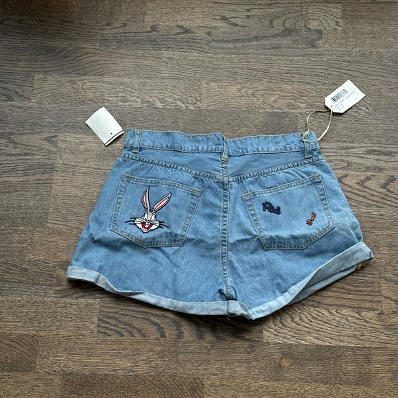 Looney Tunes Womens Jean Shorts - Picture 2 of 3